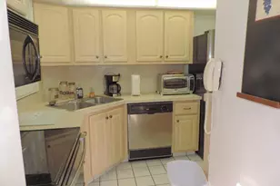 18081 SE Country Club Dr, Jupiter, FL 33469 - Photo 6