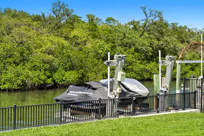 8565 SE Palm Street, Hobe Sound, FL 33455 - Photo 16