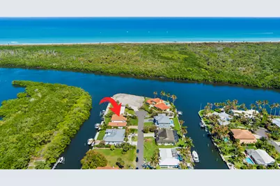 8565 SE Palm Street SE, Hobe Sound, FL 33455 - Photo 2