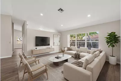 9549 NW 9th Court, Plantation, FL 33324 - Photo 4