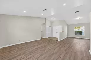 9549 NW 9th Ct, Plantation, FL 33324 - Photo 6