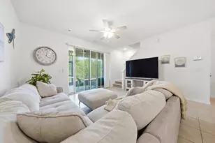 986 Lido Dr, Howey in the Hills, FL 34737 - Photo 4