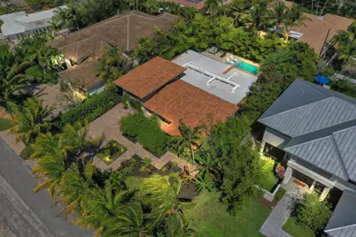 2309 NE 12th Court, Fort Lauderdale, FL 33304 - Photo 2