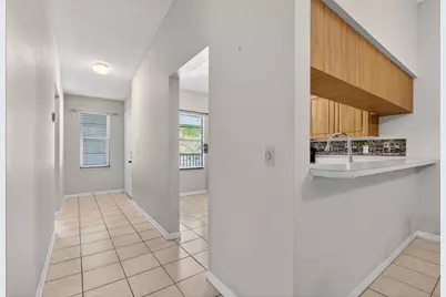 2301 Sabal Ridge Court #H, Palm Beach Gardens, FL 33418 - Photo 4