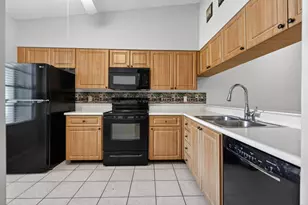 2301 Sabal Ridge Ct, Palm Beach Gardens, FL 33418 - Photo 6