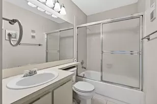 2301 Sabal Ridge Ct, Palm Beach Gardens, FL 33418 - Photo 12
