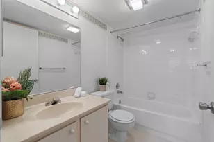 1251 SW 125th Ave, Pembroke Pines, FL 33027 - Photo 18