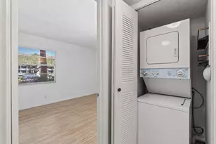 1251 SW 125th Ave, Pembroke Pines, FL 33027 - Photo 36