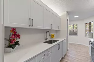 1251 SW 125th Ave, Pembroke Pines, FL 33027 - Photo 4