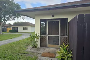 5255 Mendoza St, West Palm Beach, FL 33415 - Photo 6