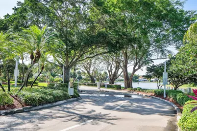 2013 Harbor View Circle, Weston, FL 33327 - Photo 40