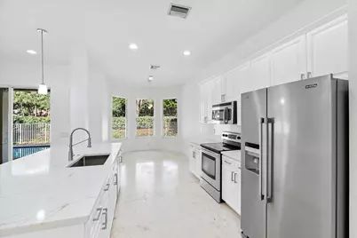 2013 Harbor View Circle, Weston, FL 33327 - Photo 8