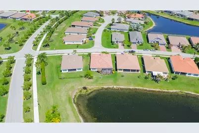 11192 SW Maple Tree Lane, Port Saint Lucie, FL 34987 - Photo 30