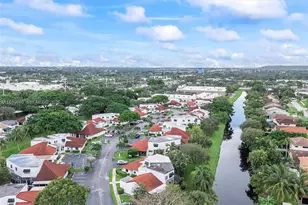 385 NW 36th Ave, Deerfield Beach, FL 33442 - Photo 40
