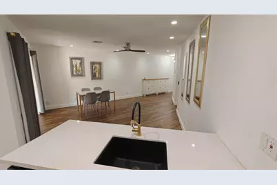 385 NW 36th Avenue, Deerfield Beach, FL 33442 - Photo 8