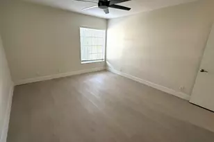 2220 NE 68th St, Fort Lauderdale, FL 33308 - Photo 10
