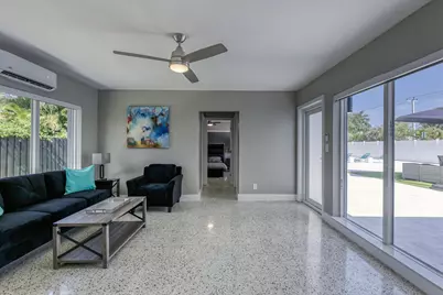 2017 NE 26th Street, Wilton Manors, FL 33305 - Photo 14