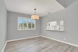 9 Lexington Ln E, Palm Beach Gardens, FL 33418 - Photo 20