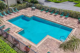 9 Lexington Ln E, Palm Beach Gardens, FL 33418 - Photo 38