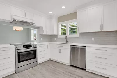 9 Lexington Lane E #H, Palm Beach Gardens, FL 33418 - Photo 12