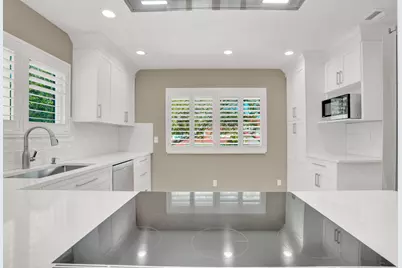 9 Lexington Lane E #H, Palm Beach Gardens, FL 33418 - Photo 14