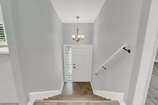 9 Lexington Ln E, Palm Beach Gardens, FL 33418 - Photo 8