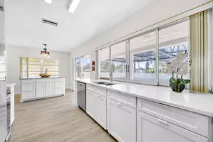 5060 NW 41st Ct, Lauderdale Lakes, FL 33319 - Photo 16