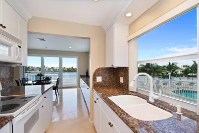 511 Bayshore Drive #802, Fort Lauderdale, FL 33304 - Photo 24