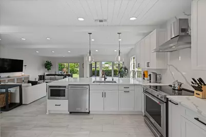 2235 Las Brisas Court, Wellington, FL 33414 - Photo 14