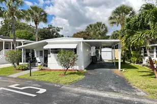 615 Alamanda Ln, Deerfield Beach, FL 33442 - Photo 2