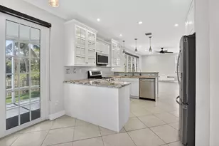 1716 NW 166th Ave, Pembroke Pines, FL 33028 - Photo 22