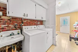 315 SW 12th Ave, Boynton Beach, FL 33435 - Photo 10