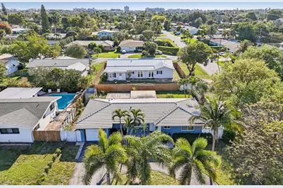 818 SE 9th Terrace, Deerfield Beach, FL 33441 - Photo 10