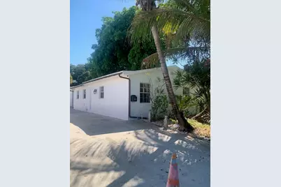 512 Biscayne Drive, West Palm Beach, FL 33401 - Photo 1