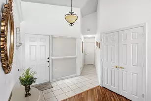 27 Wyndham Ln, Palm Beach Gardens, FL 33418 - Photo 4