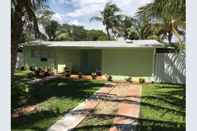 11 NE 17th Avenue, Pompano Beach, FL 33060 - Photo 1