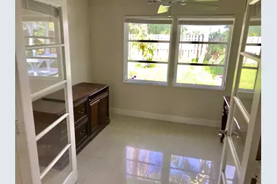 11 NE 17th Avenue, Pompano Beach, FL 33060 - Photo 12