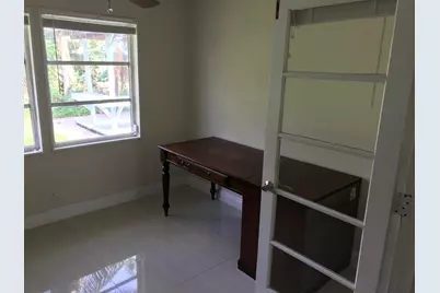 11 NE 17th Avenue, Pompano Beach, FL 33060 - Photo 10