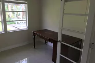 11 NE 17th Ave, Pompano Beach, FL 33060 - Photo 10