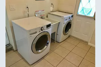 11 NE 17th Avenue, Pompano Beach, FL 33060 - Photo 6