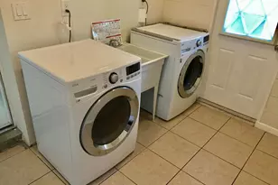 11 NE 17th Ave, Pompano Beach, FL 33060 - Photo 6