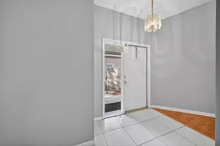 10160 NW 3rd Ct, Plantation, FL 33324 - Photo 4