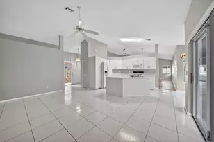 10160 NW 3rd Ct, Plantation, FL 33324 - Photo 6