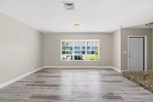 810 NE 9th Ave, Deerfield Beach, FL 33441 - Photo 2