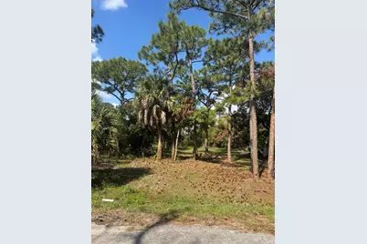 5866 SE Wesley Avenue, Stuart, FL 34997 - Photo 2