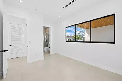 2324 SW 26th Street, Miami, FL 33133 - Photo 10