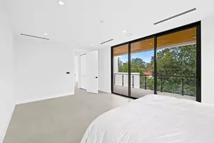 2324 SW 26th St, Miami, FL 33133 - Photo 18