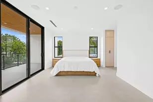 2324 SW 26th St, Miami, FL 33133 - Photo 18