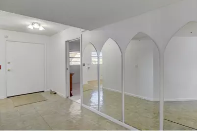 23247 N Barwood Ln Lane N #305, Boca Raton, FL 33428 - Photo 4