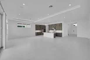 9524 St Germain Dr, Palm Beach Gardens, FL 33412 - Photo 2